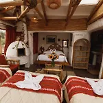 Hostal Madre Tierra